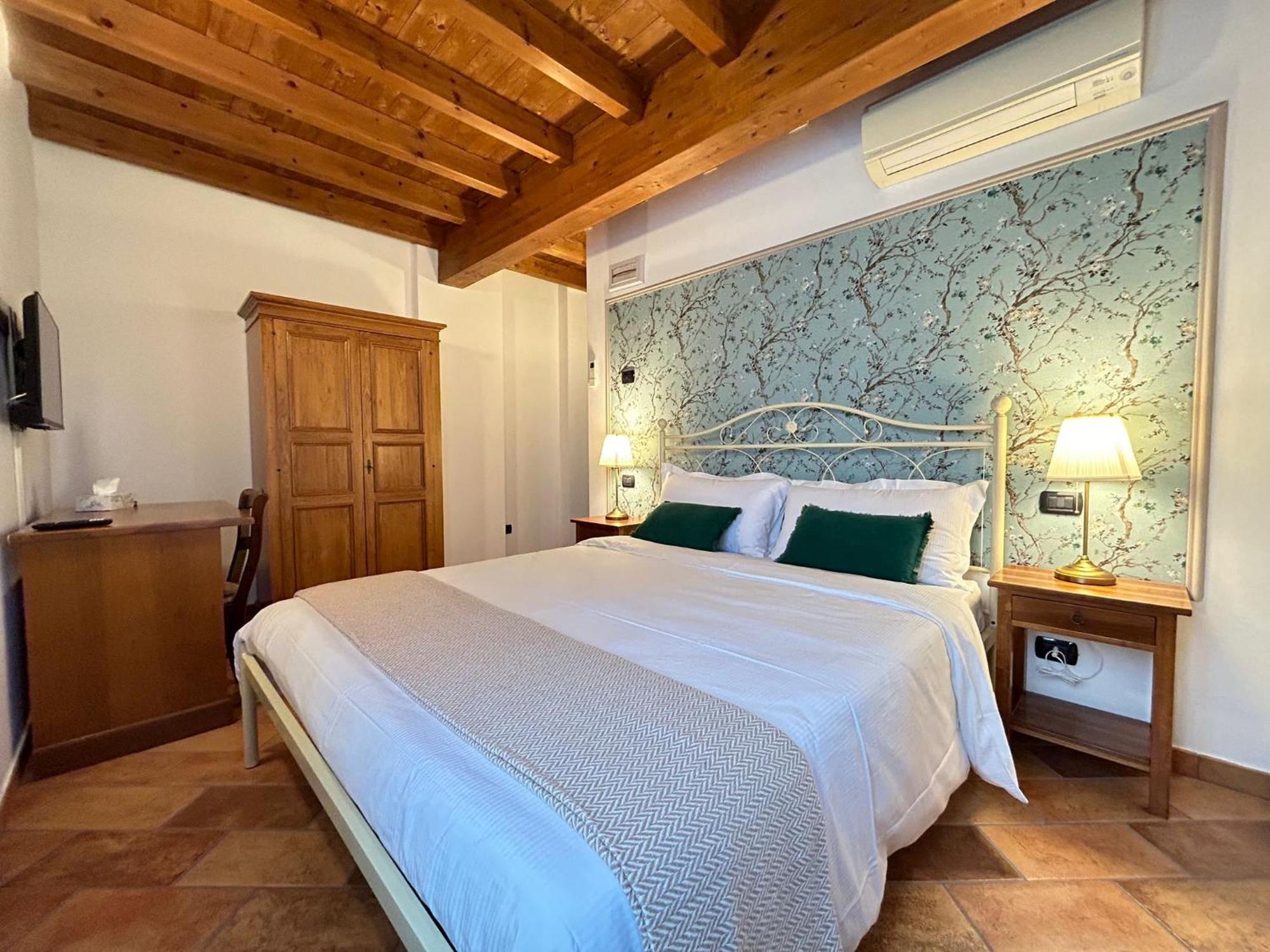 Locanda Corte Ruspecchio Bed and Breakfast Quattro Castella Exterior foto